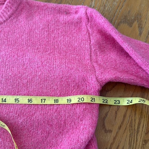 Sweater - Picture 5 of 6